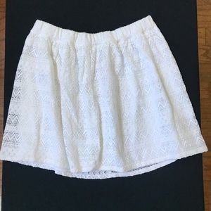 White laced skirt.